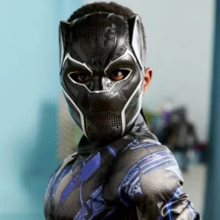 Black Panther Light-Up Costume For Kids 11 Black Panther Light-Up Costume For Kids -Disney 2844052900004M 4