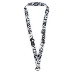 Disney Villains Lanyard And Pins Set